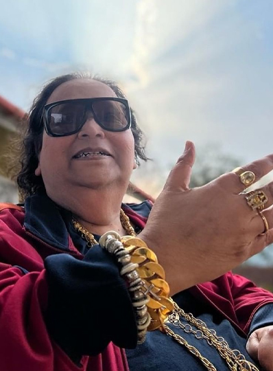 Did You Know Why Bappi Lahiri Wore So Many Gold Chains Bollywood Bubble