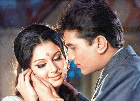 Rajesh Khanna with Sharmila Tegore in Aradhana