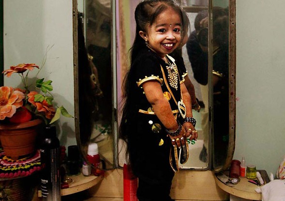 Jyoti worlds shortest women