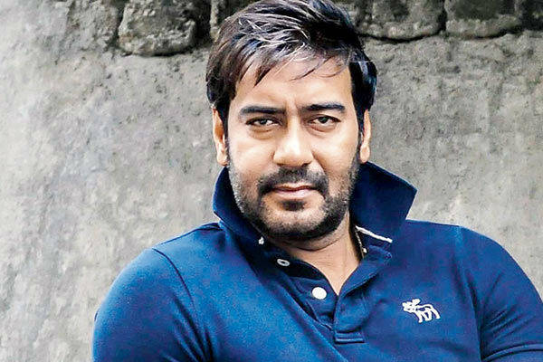Ajay Devgn blue tshirt