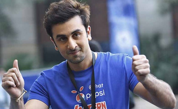 Ranbir Kapoor blue tshirt