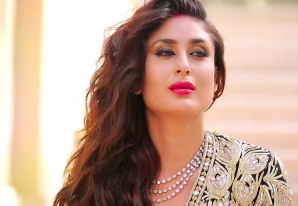 Kareena kapoor Indian look