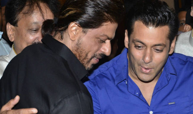 OMG - Salman Khan and Sharukh Khan in Goa together