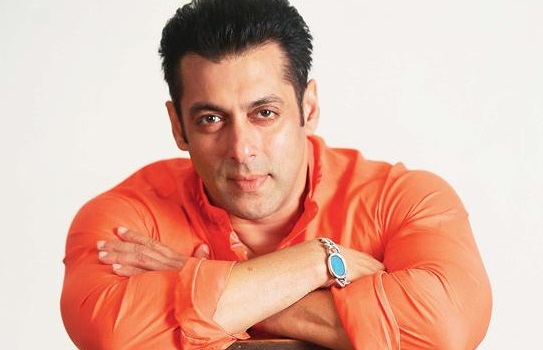 Salman Khan without t-shirt on the sets of 'Mental'