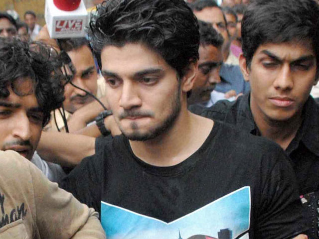 Jiah Khan case - Should Suraj Pancholi go to jail ?