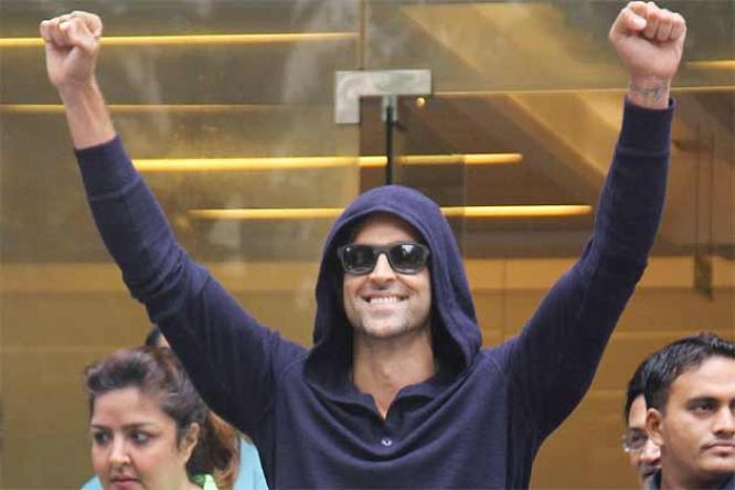 Hrithik Roshan discharged from hospital