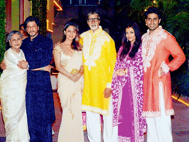 Shahrukh Khan celebrates Diwali with The Bachchan's