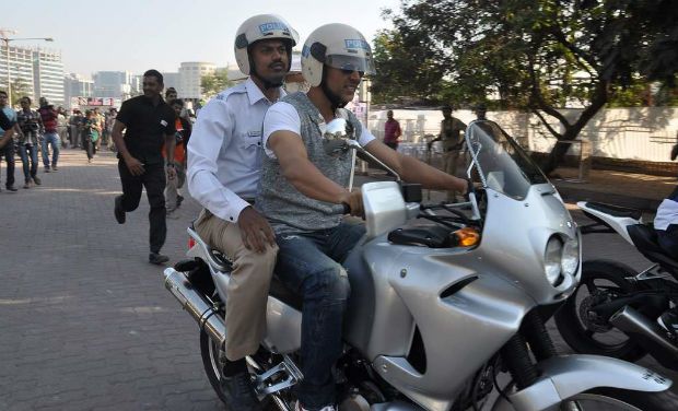 Akshay Kumar - Salman Khan's new mode of transport
