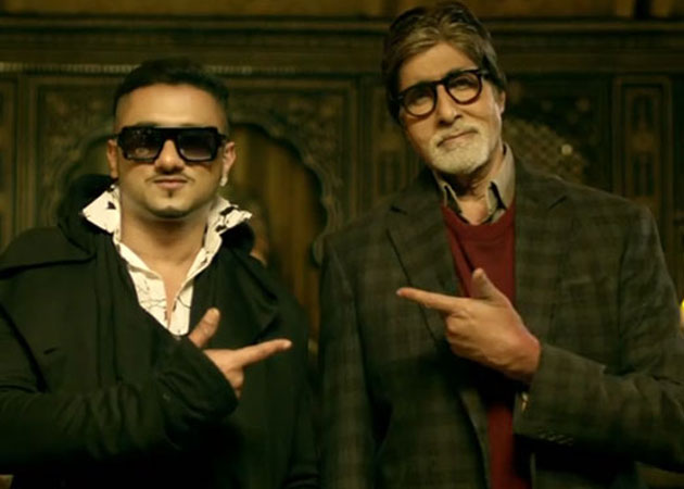 Amitabh Bachchan in Party with Bhoothnath