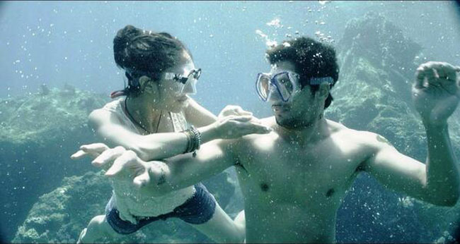 Shraddha Kapoor - Sidharth Malhotra shoot underwater for seven hours