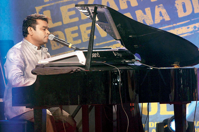 A.R.Rahman did not sing live at 'Lekar Hum Deewana Dil' concert