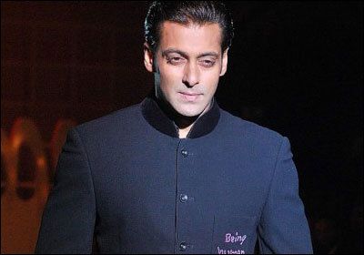 Breaking- Salman Khan to shave head for Shuddhi