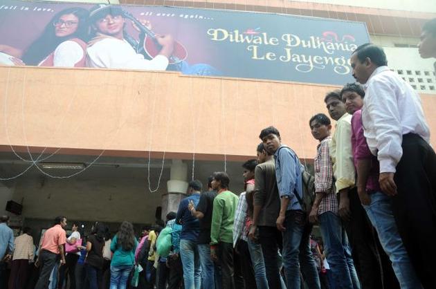 Surprise - DDLJ gets one week extension at Maratha Mandir