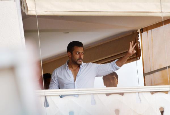 Salman Khan waves