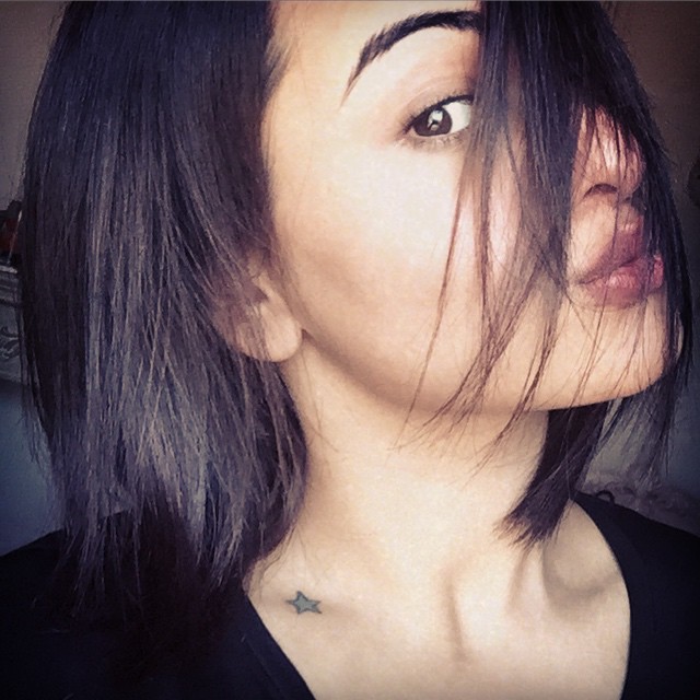 18 Pictures That Prove Sonakshi Sinha Is Bollywoods Selfie Queen 