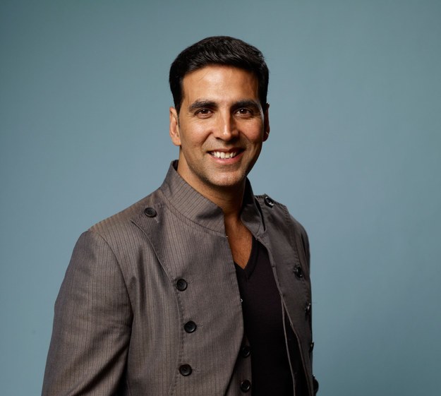 Akshay Kumar in suit
