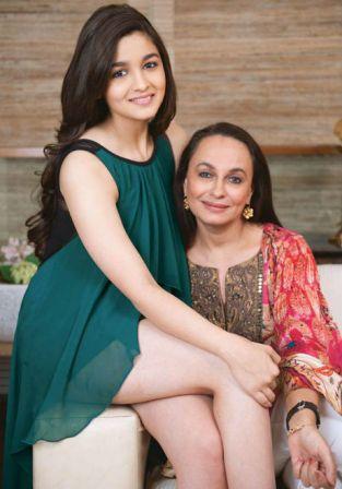 Alia Bhatt with mother
