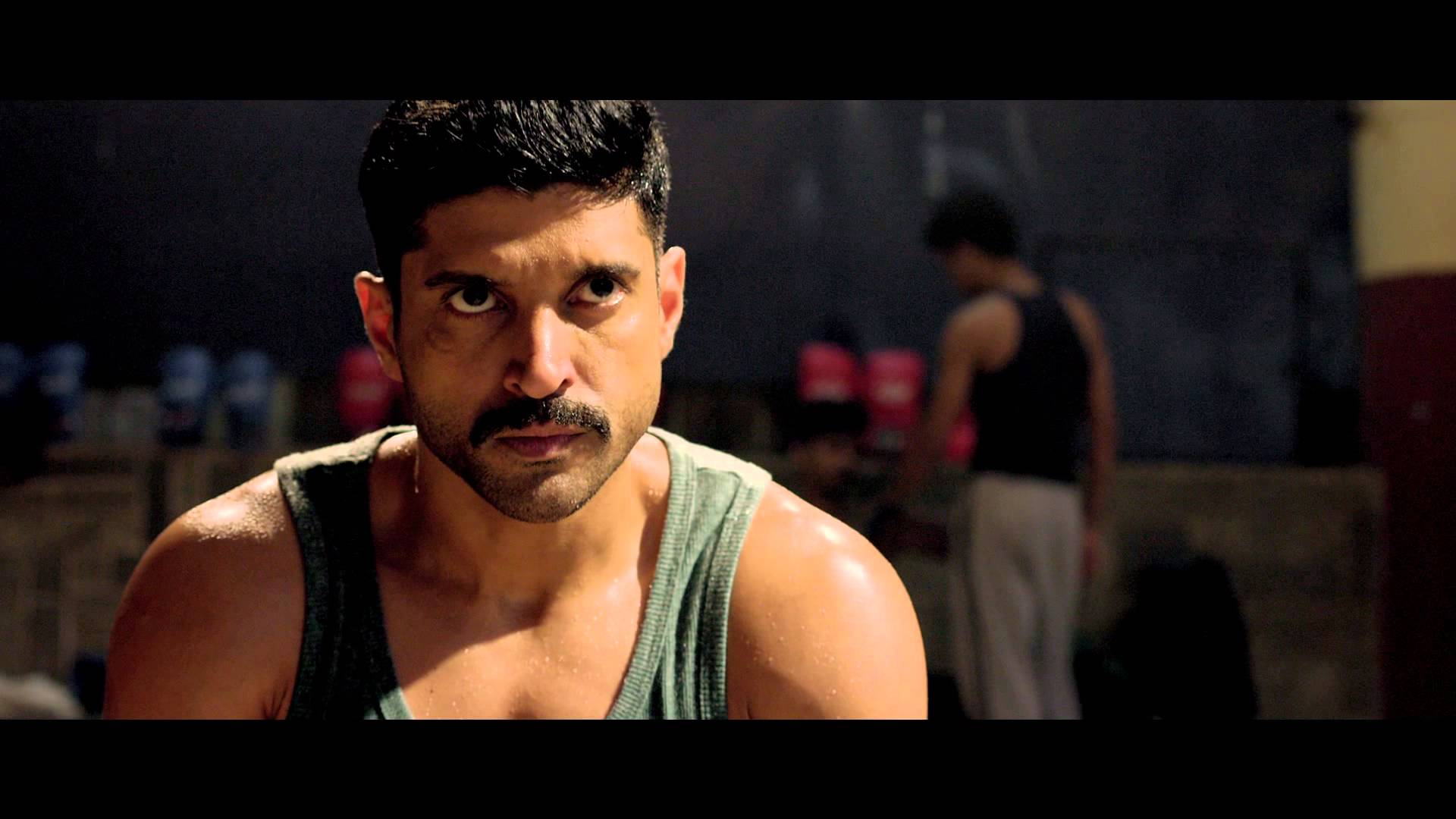 Farhan Akhtar Wazir look