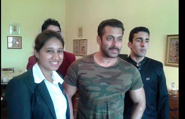 Clicked: Salman Khan with fans in Kashmir