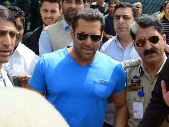 Salman Khan in Kashmir