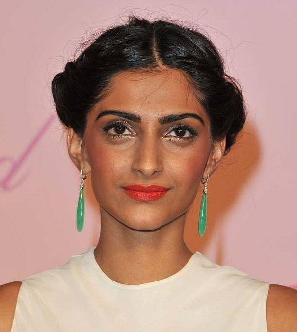 Sonam Kapoor make up disaster