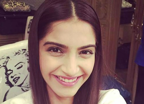 Sonam Kapoor Selfie