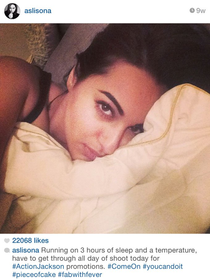 Sonakshi Sinha selfie in bed
