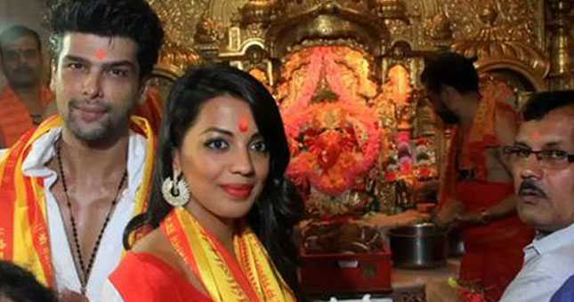 Mugdha Godse at Siddhivinayak Temple