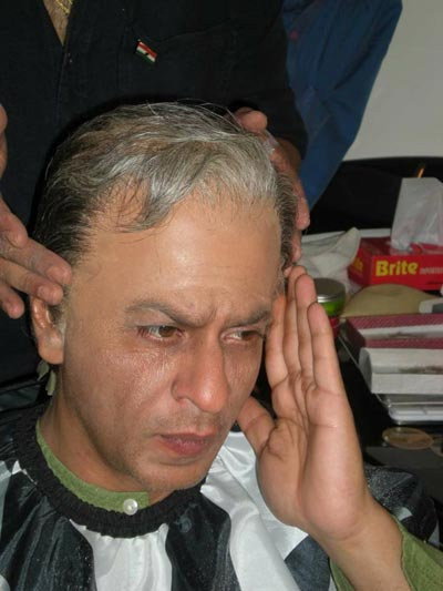 Shahruk Khan in wig