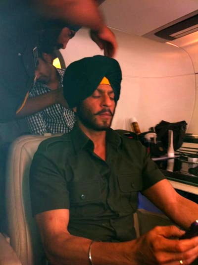 Shahrukh Khan in Pagdi
