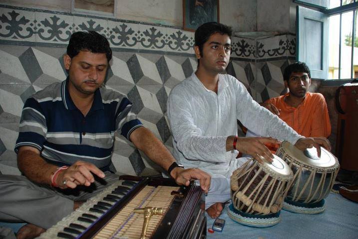 Arijit Singh childhood picture