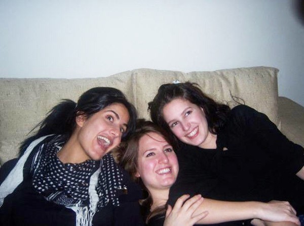 Katrina Kaif clicked selfie with her sisters