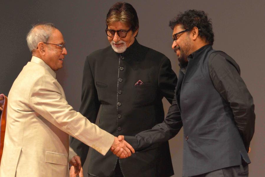Amitabh Bachchan, Shoojit Sircar , Pranab Mukherjee at Piku screening
