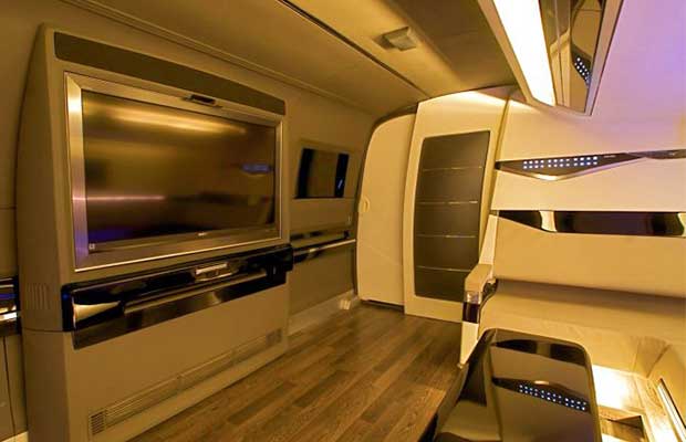 Shah Rukh Khan Vanity Van, Shah Rukh Khan