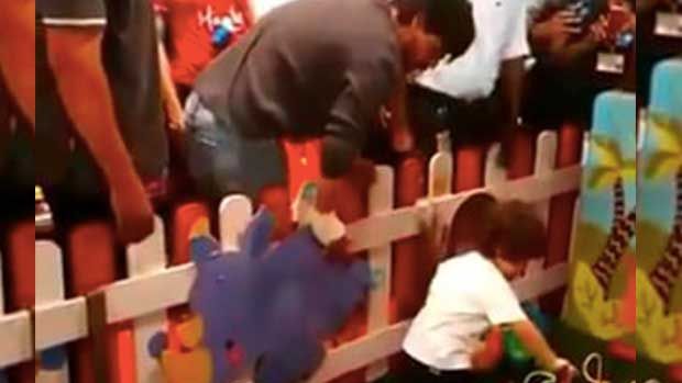 Shahrukh Khan - AbRam at a toy store