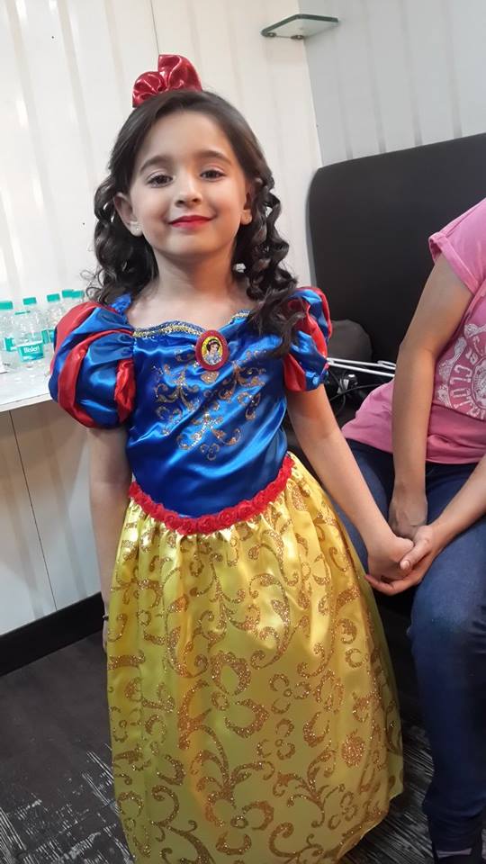 Naisha Khanna Cute Images