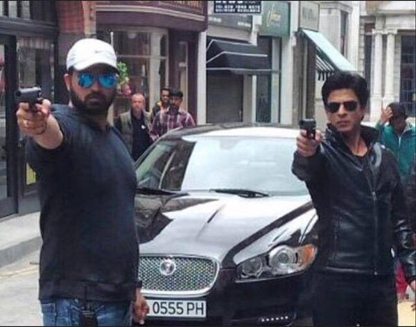 Shah Rukh Khan action stunt in Dilwale