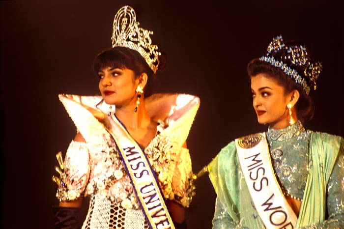 Aishwarya Rai with Sushmita Sen