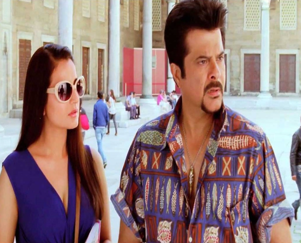 Ameesha Patel in Race 2