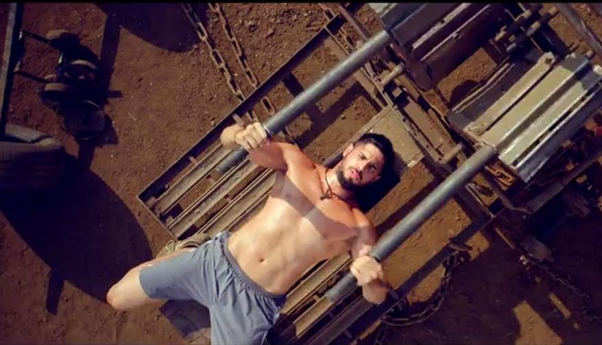 Sidharth Malhotra as Monty