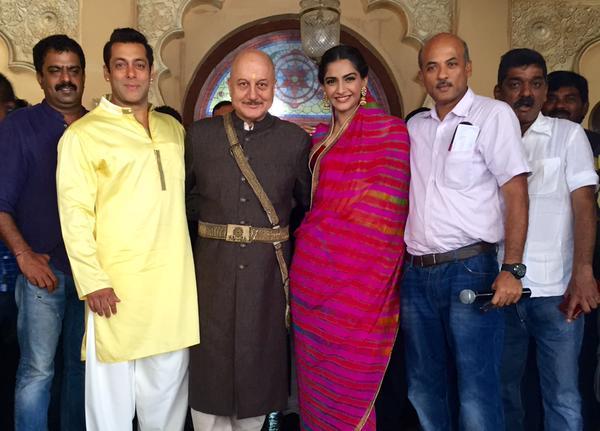 Salman Khan - Anupam Kher - Sonam Kapoor - Sooraj Barjatya