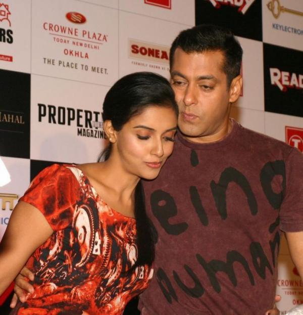 Salman Khan and Asin Thottumkal