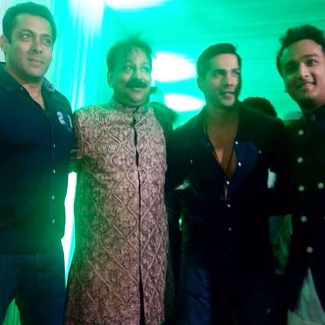 Salman Khan, Varun Dhawan and Baba Siddique