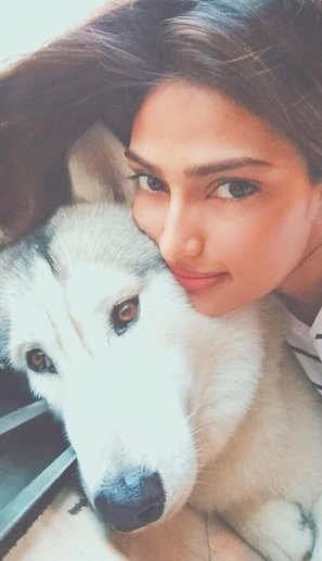 Athiya Shetty Instagram pictures