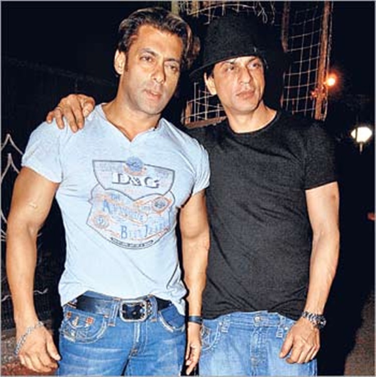 Rare and unseen pictures of Salman Khan and Shah Rukh Khan Bollywood