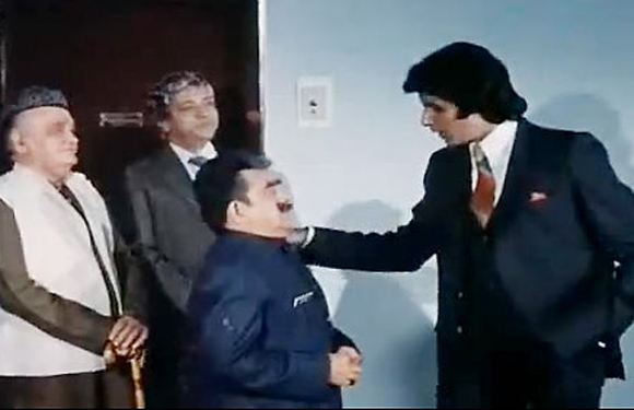 Amitabh Bachchan in Sharaabi