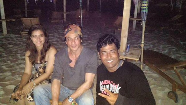 Shah Rukh Khan - Kajol partying in Bulagria