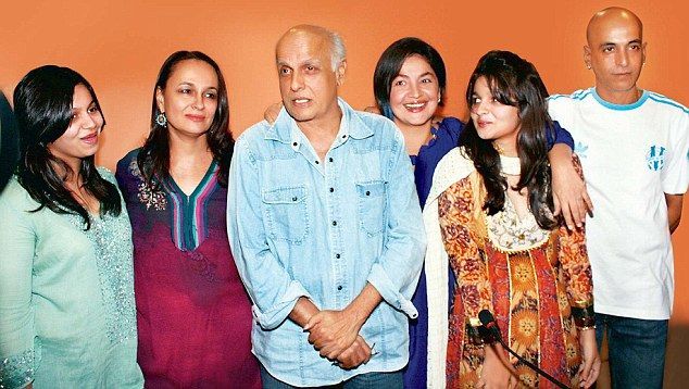 Pooja Bhatt and Soni Razdan