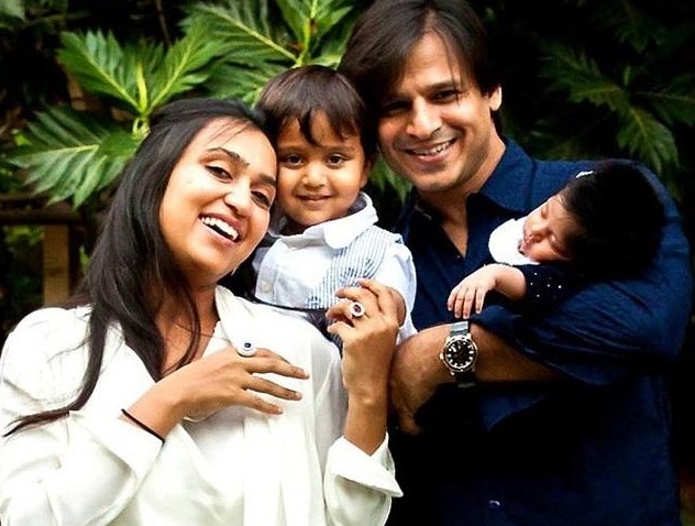 Vivek Oberoi family photo