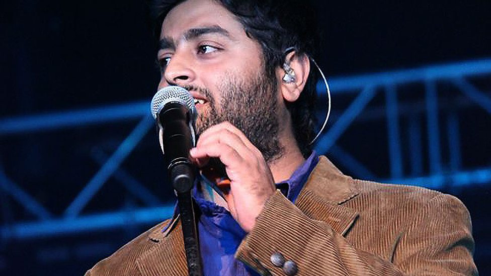 Arijit Singh at a concert